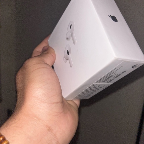 AirPod pros 2nd gen new